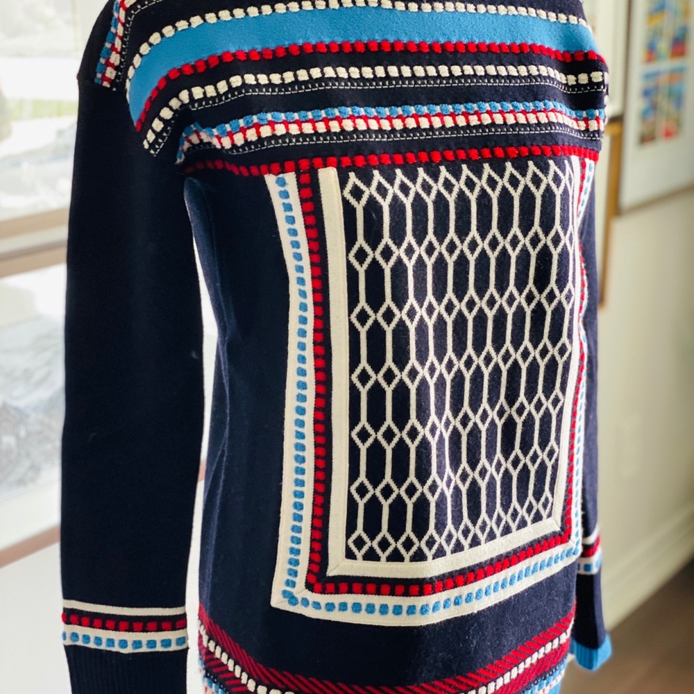 Tory Burch sweater fit small ( M / L)